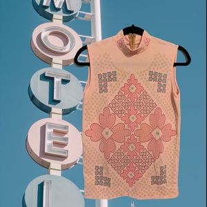 Vintage top in pink and blue